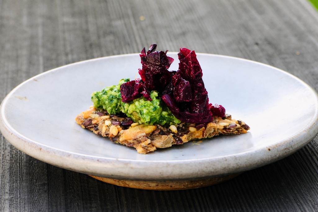 Cult Crackers - A Guide to Healthy, Minimally Processed Organic Snacks